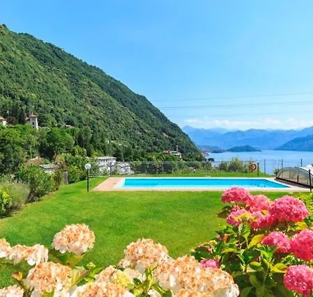 Borgo Castello Aparthotel Argegno
